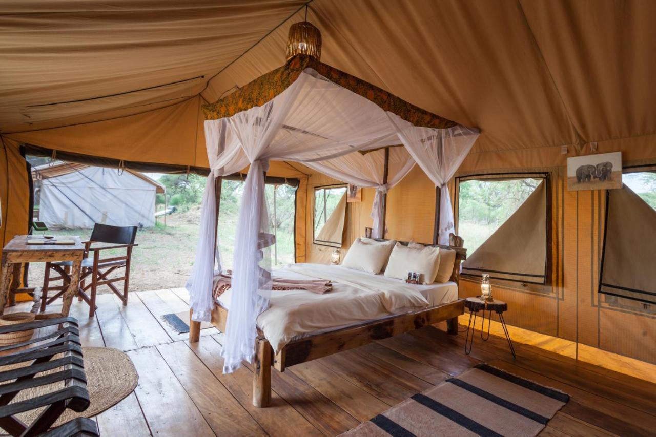 Baobab Tented Camp Kwa Kuchinia Eksteriør billede