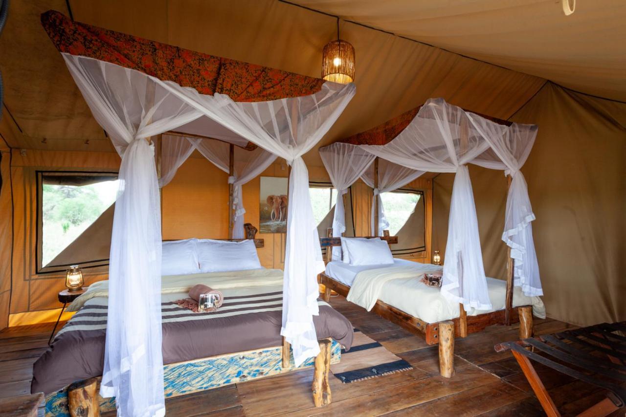 Baobab Tented Camp Kwa Kuchinia Eksteriør billede